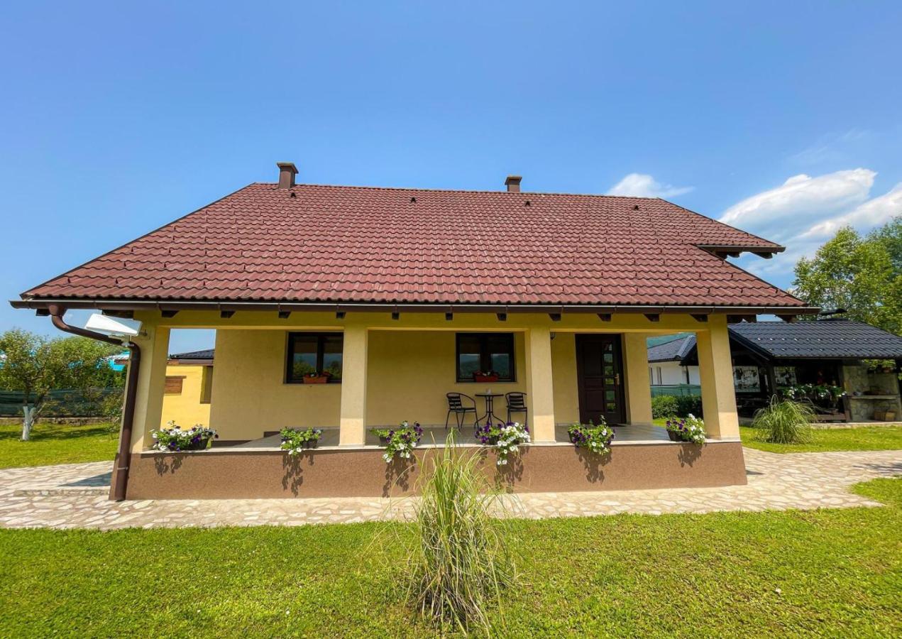 Holiday Home Avita Bihać Exterior foto